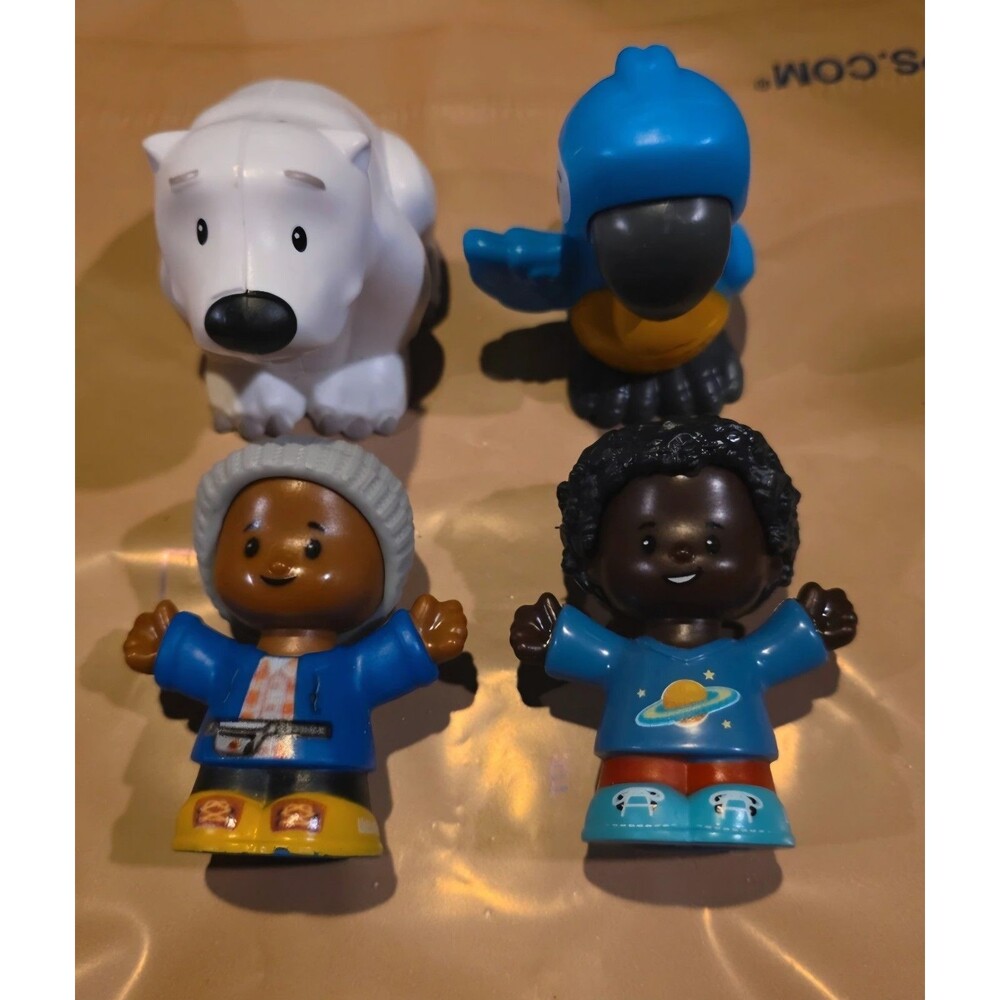 Fisher-Price Little People Polar Bear and Friends Figures